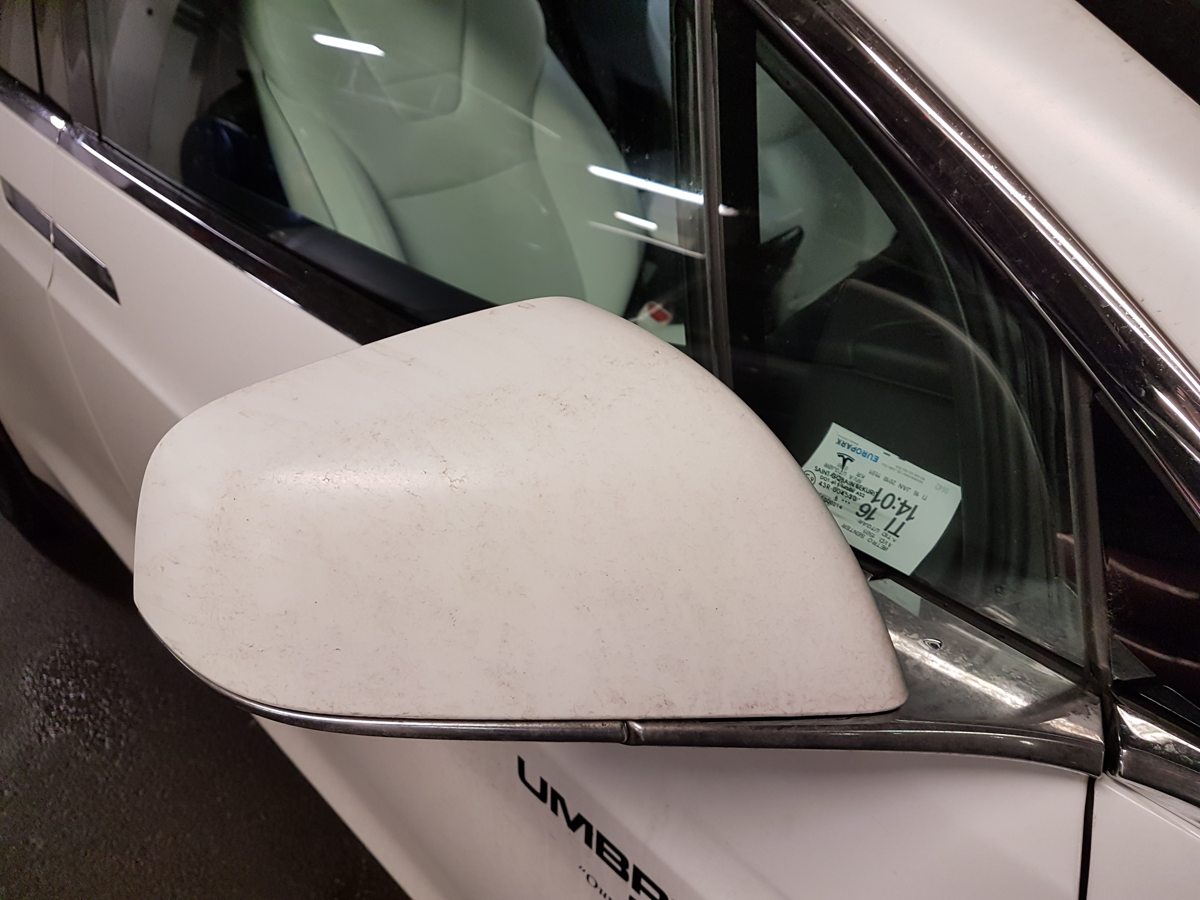 Tesla Model X Right side mirror folded out